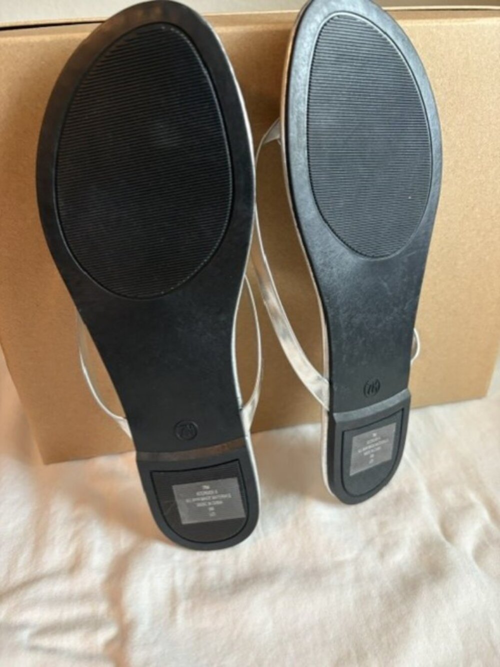 Calvin Kline silver flip flops - Picture 2 of 3